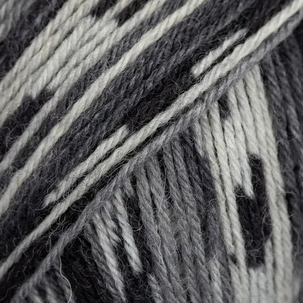 Drops Fabel 4 Ply 50g - Image 24