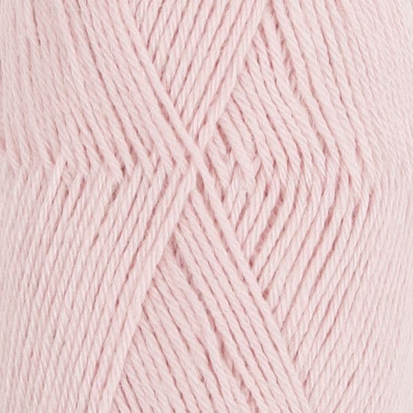 Drops Nord 4 Ply 50g - Image 14